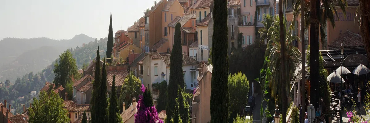 image-installation-carport-solaire-bormes-les-mimosas.webp Image Installation carport solaire Bormes-les-Mimosas