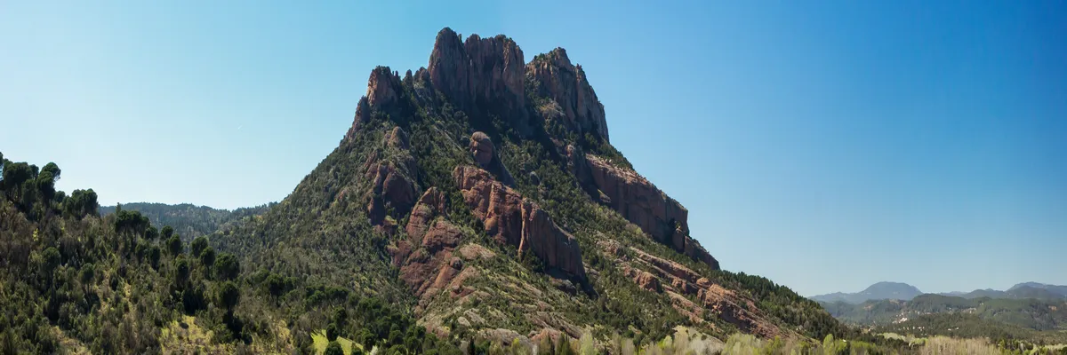 image-installation-carport-solaire-roquebrune-sur-argens.webp Image Installation carport solaire Roquebrune-sur-Argens
